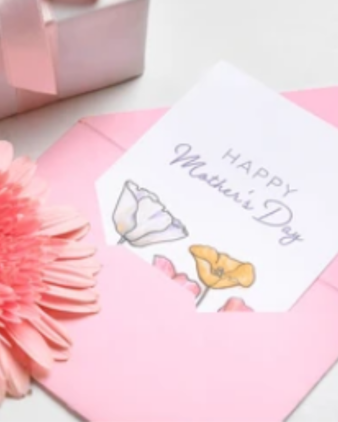 Festa della Mamma: storie e leggende dietro i gioielli del cuore delle mamme nei secoli